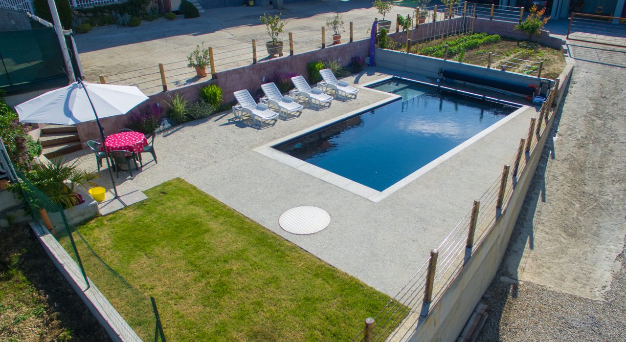piscina privata - La Morra