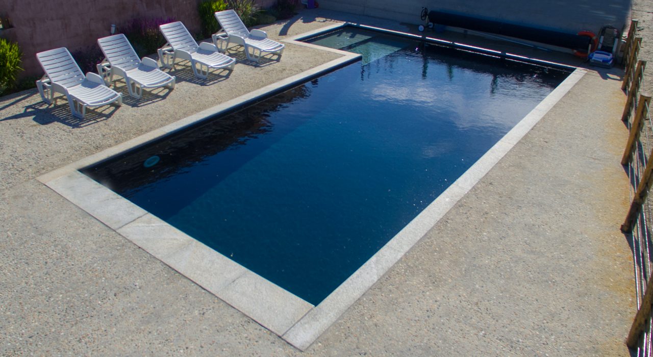 piscina privata - La Morra