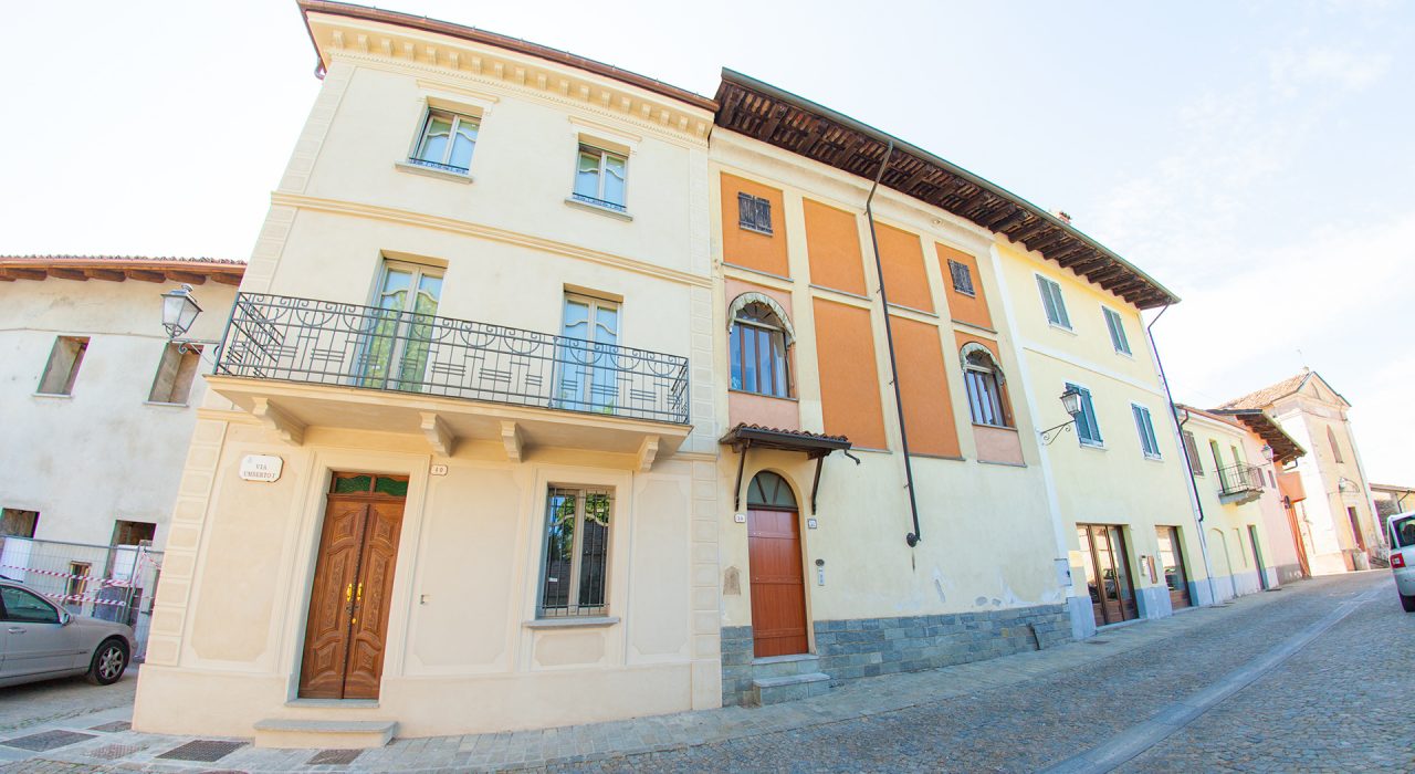 facciata palazzo storico - comune di verduno